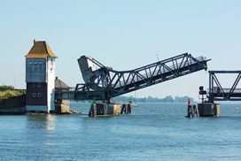 Lindaunisbrücke über die Schlei