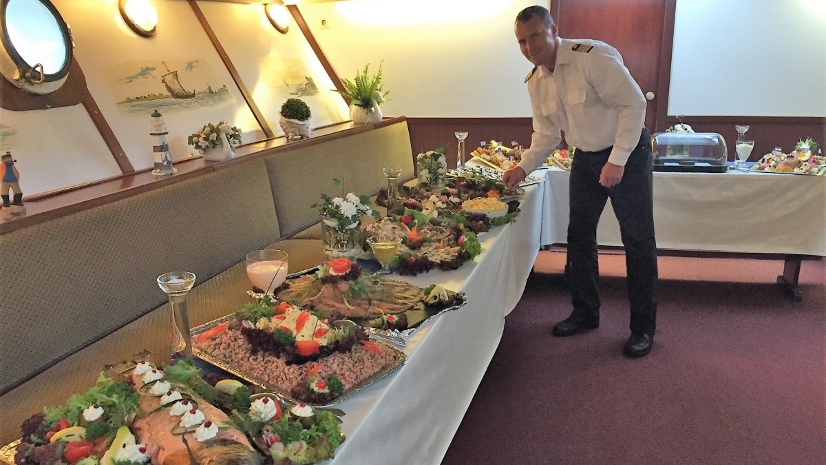 Catering an Bord der Wappen von Schleswig Catering an Bord der Wappen von Schleswig